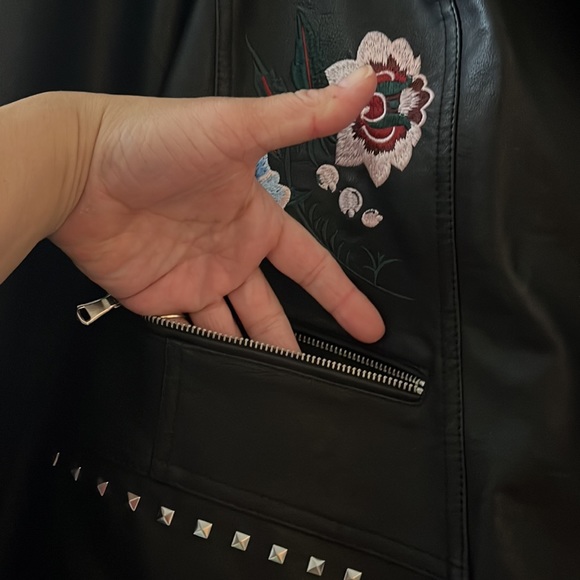 ✨Reduced NWOT LANE BRYANT faux leather moto jacket, embroidery, embellish - Plus - Picture 2 of 15